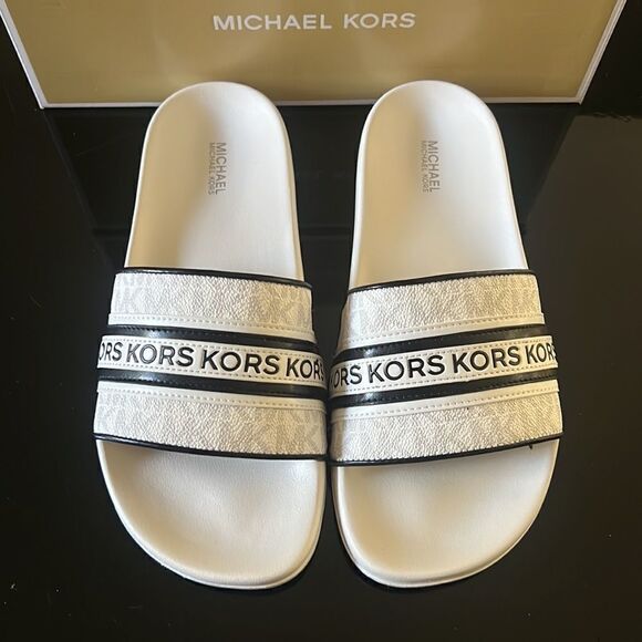 Nwt MICHAEL KORS Gilmore pool slide sandals 10 - Picture 1 of 8